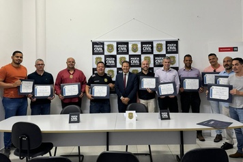 Policiais Civis de Uberlândia são homenageados pela Câmara Municipal