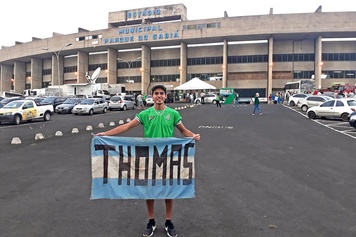 Uberlândia recebe o blogueiro e mochileiro argentino Thomas Etcheverry