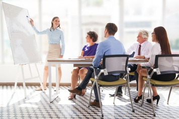 Fundação CDL oferece cursos de capacitação para aprimorar habilidades de comunicação e negócios