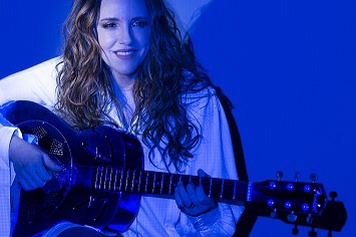 Hoje, Ana Carolina apresenta nova turnê em Uberlândia