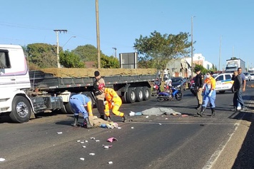 Acidente grave na ponte do Val em Uberlândia